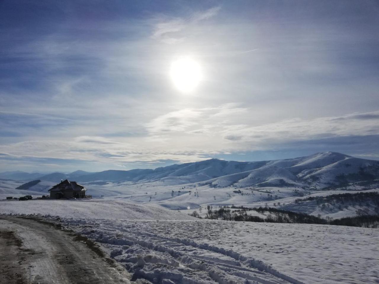 Sunset Zlatibor Hills Bed & Breakfast エクステリア 写真